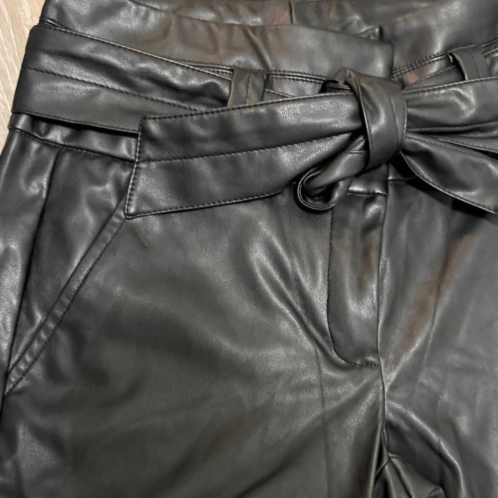 Elegant Black Faux Leather Pants - Picture 3 of 6